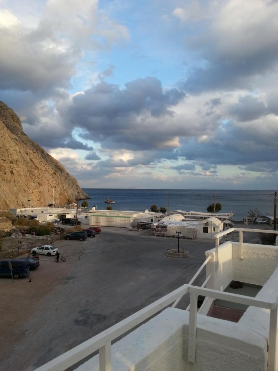 Sagma Beach-sagma Central-sagma Perissa (Santorini)